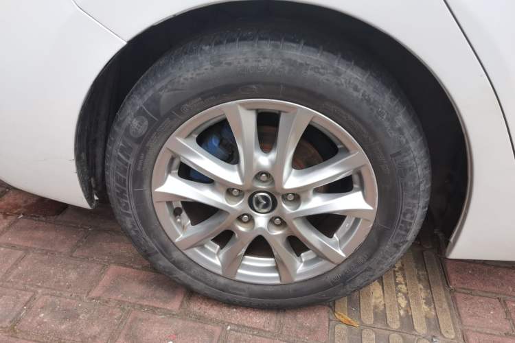 Used Mazda 3 Axela 2017 Sedan 1.5L Automatic Comfort Model Emission Standard China V