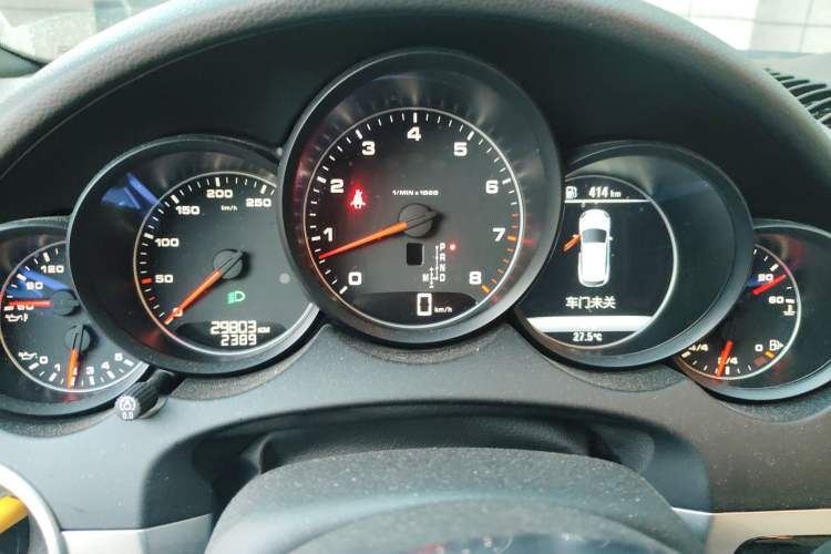 Used Porsche Cayenne 2015 Cayenne 3.0T Instrument Cluster