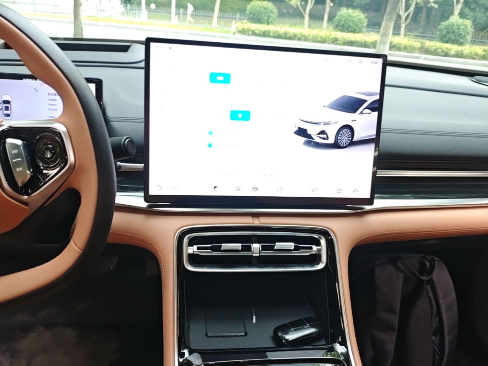 Geely Galaxy A7 2025 Model EM-i 150km Exploration+ Edition — снимка 15