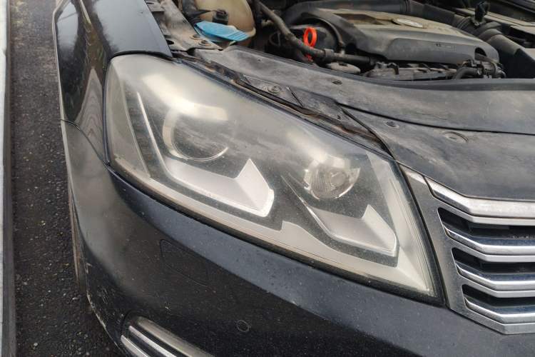 Used Volkswagen Magotan 2012 1.8TSI Luxury Model Right Front Headlight