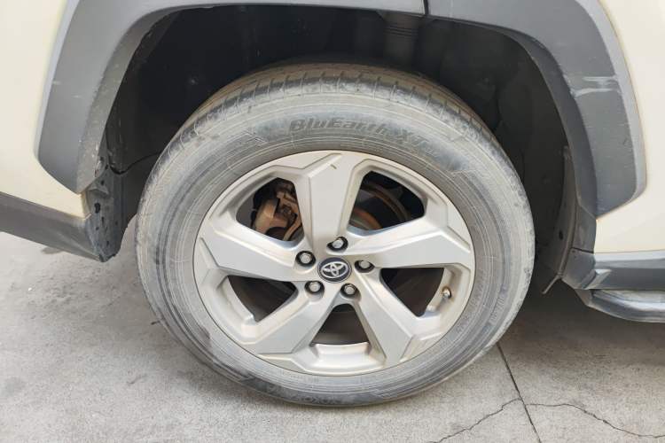 Used Toyota RAV4 2020 2.0L CVT Two-Wheel Drive Fashion Edition