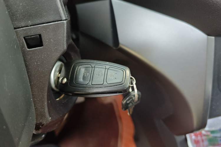 Used Ford Kuga 2018 Facelifted EcoBoost 180 Two-Wheel-Drive Platinum Wing Edition