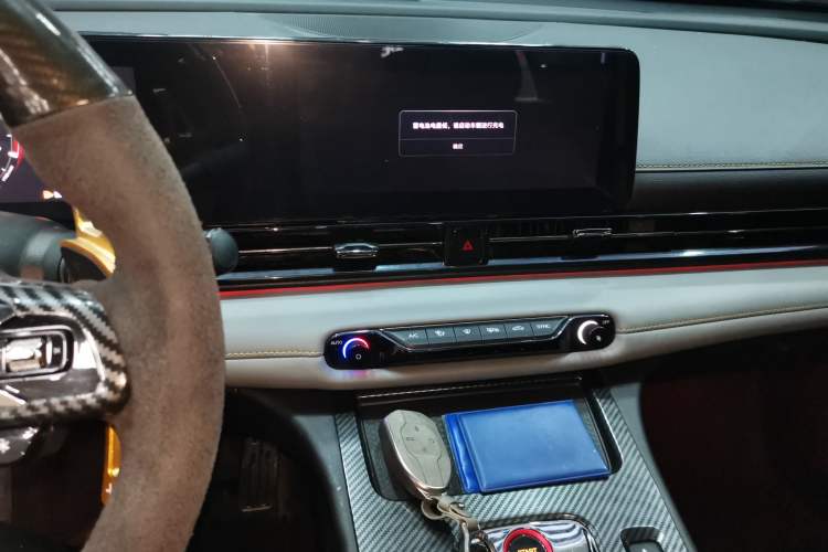 Used GAC Trumpchi EMPOW 2021 270T DCT J16 Version Audio And AC Panel