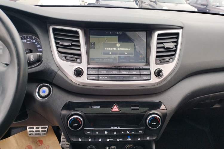 Used Hyundai Tucson 2015 1.6T Dual-Clutch Four-Wheel Drive Flagship Model