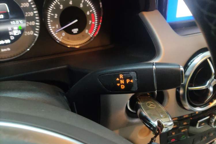 Used Mercedes-Benz GLK-Class 2013 GLK 300 4MATIC Fashion Model