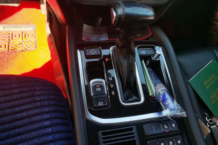 Used GAC Trumpchi GS8 2017 320T Two-Wheel Drive Luxury Smart Connectivity Version (7 Seats)