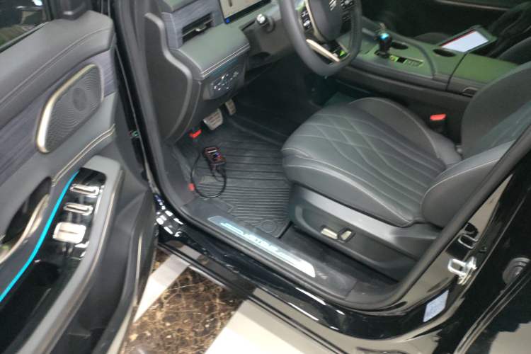 Used JETOUR Shanhai L9 2024 1.5TD 2DHT Air 7-Seater