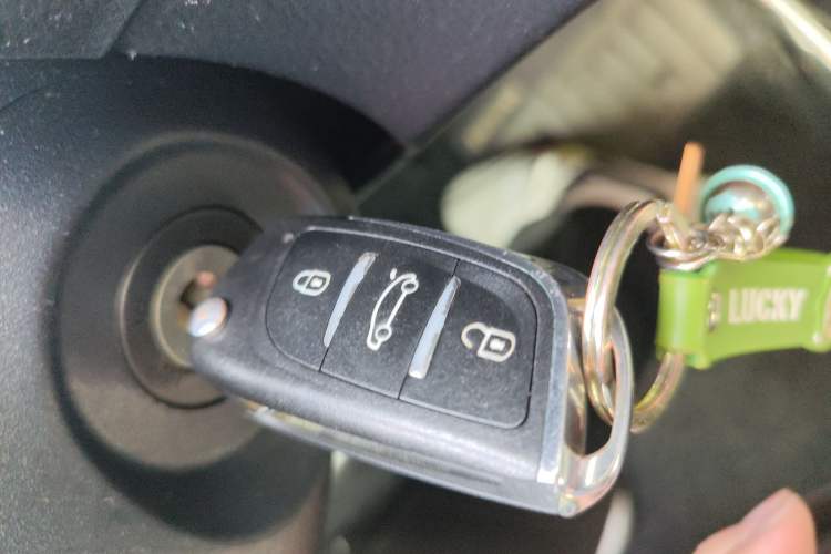 Used Toyota YARiS L Zhi Xuan 2016 Revised 1.5E CVT Charming Edition
