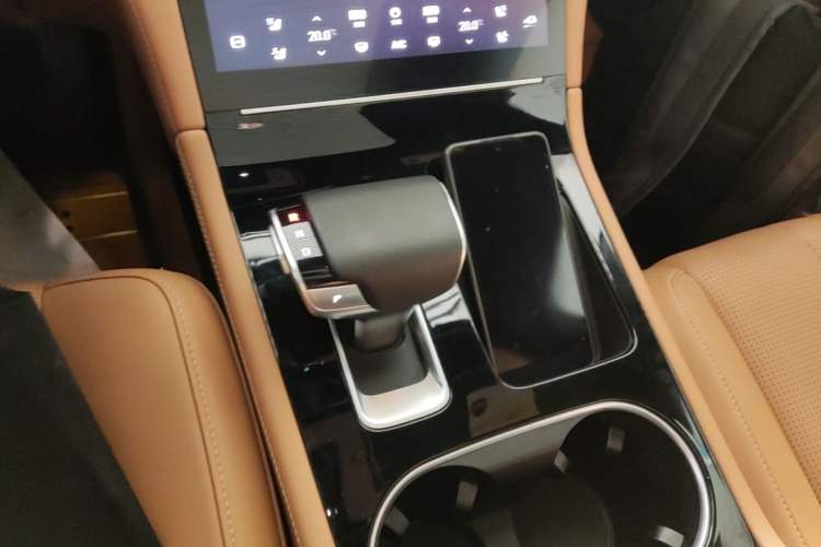 Used Li Auto ONE 2020 Extended-Range 6-Seater Version Gear Lever