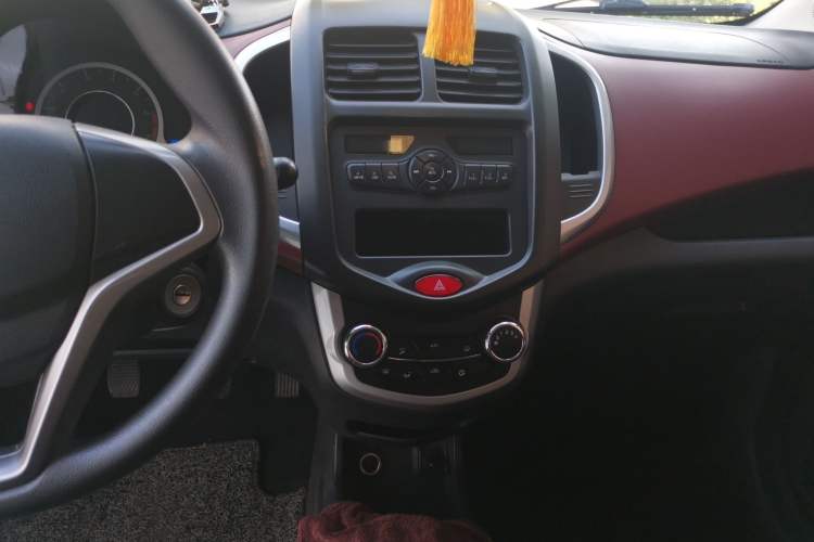 Used CHANGAN Benni 2015 1.4L Manual Luxury Model China V Standard
