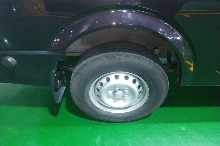 Used Dongfeng Yufeng Yufeng 2023 V9+ 2.0T Automatic Front-Drive Multi-Function Mid-Roof 7/8/9-Seater