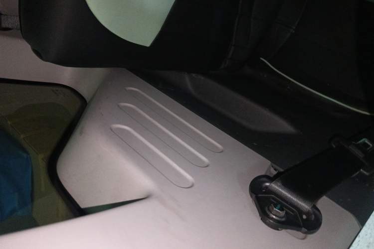 Used Geely Auto Panda 2023 Panda Mini 200km Endurance Bear Interior 6