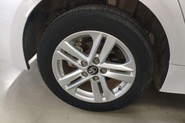 Used Toyota Levin 2022 185T CVT Luxury Edition Right Rear Wheel Hub
