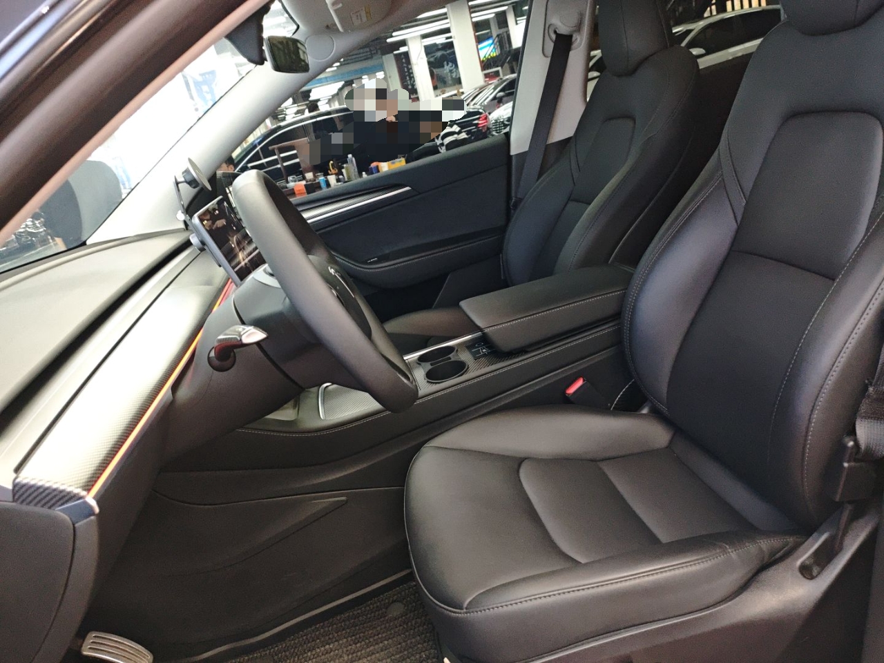 Interior delantero