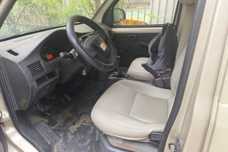 Used Wuling Rongguang 2011 1.2L Base Version