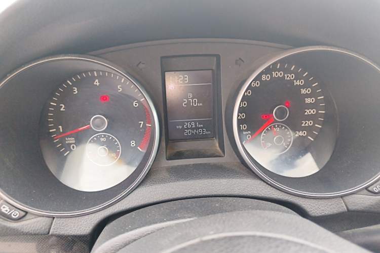 Used Volkswagen Golf 2012 1.4 TSI Manual Comfort Edition Instrument Cluster