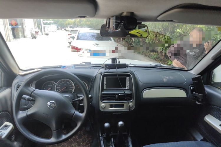 Used Nissan Paladin 2013 2.4L Four-Wheel Drive Luxury Version China IV Standard
