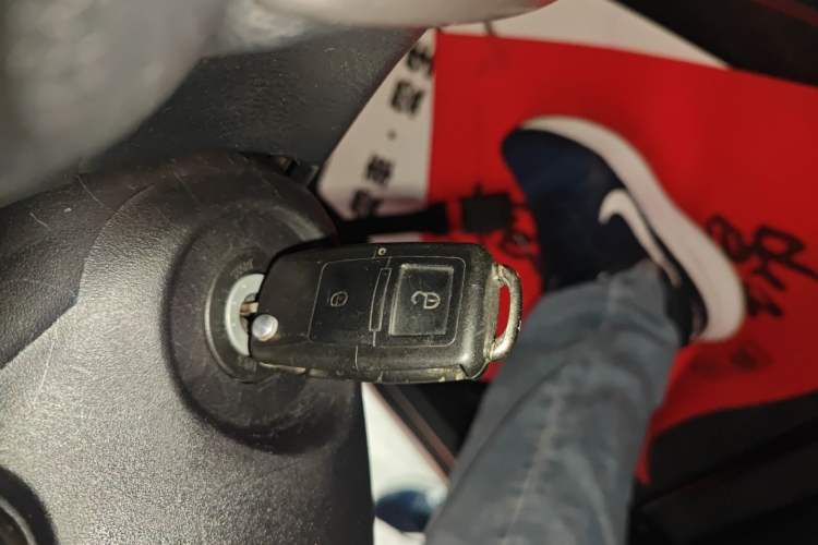 Used Toyota YARiS L Zhi Xuan 2022 X-Trail 1.5L CVT Leading PLUS Edition Vehicle Key