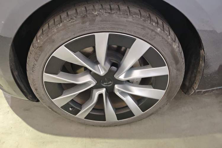 Used Tesla Model 3 2023 Rear-Wheel-Drive Version