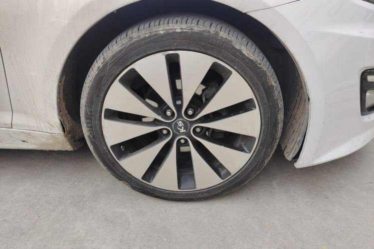 Used Kia K5 2011 2.0L Automatic Premium