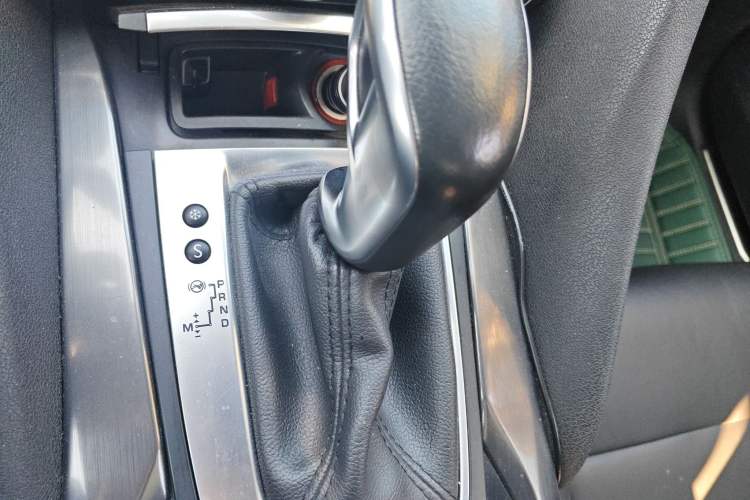 Used DS 5 2014 1.6T Luxury Edition THP160