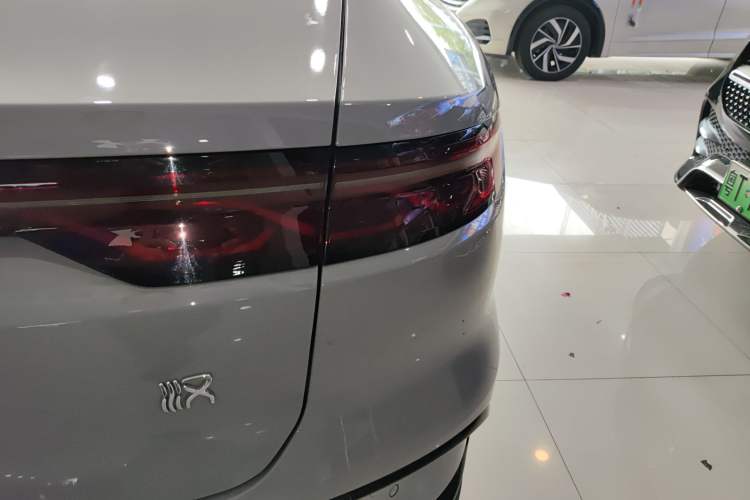 Used BYD Han 2025 DM-i 125KM LiDAR-Powered Intelligent Driving Model Exterior 1