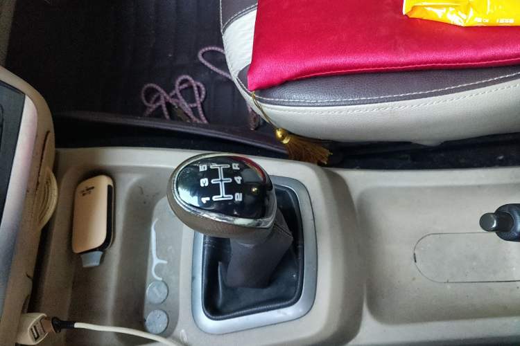 Used BAIC Weiwang M30 2017 1.5L M30S Standard DAM15DL
