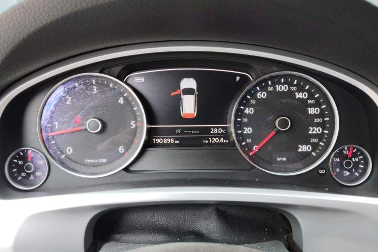 Used Volkswagen Touareg 2011 3.0 TDI Diesel Standard Version