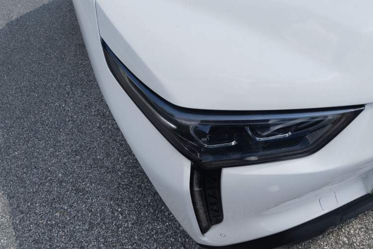 Used Chery New Energy Boundless Pro 2022 301km LingShou Edition Lithium Iron Phosphate