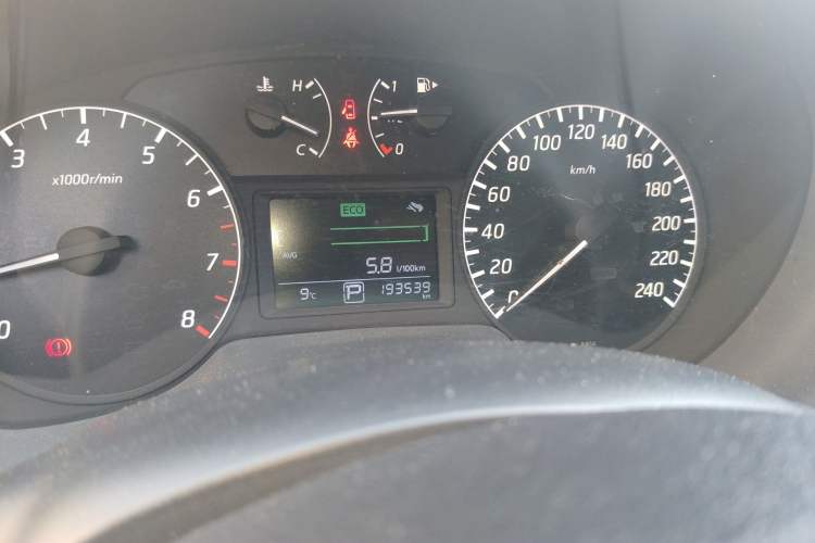 Used Nissan Sylphy 2014 1.6XV CVT Deluxe Edition
