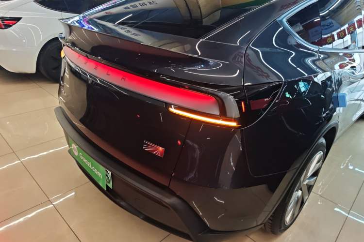 Used Tesla Model Y 2025 Long-Range All-Wheel Drive First Edition