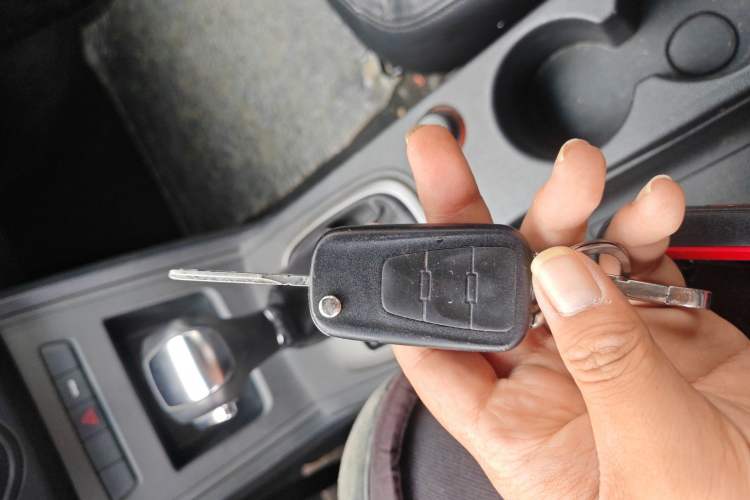 Used Roewe 350 2015 1.5L Automatic Luxury Sunroof Edition