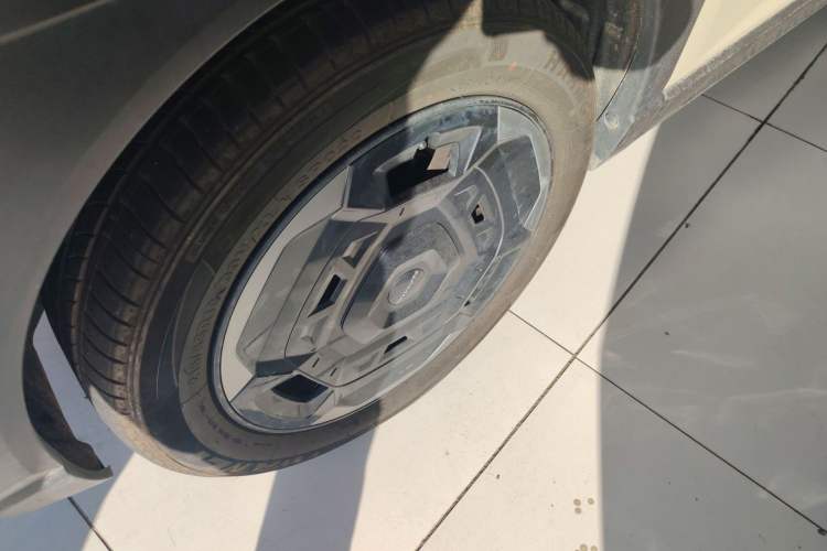 Used Dongfeng NAMMI 06 2025 471 Ultra