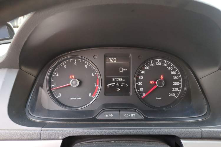 Used Volkswagen Lavida 2013 Revised Classic 1.6L Manual Fashion Edition Instrument Cluster