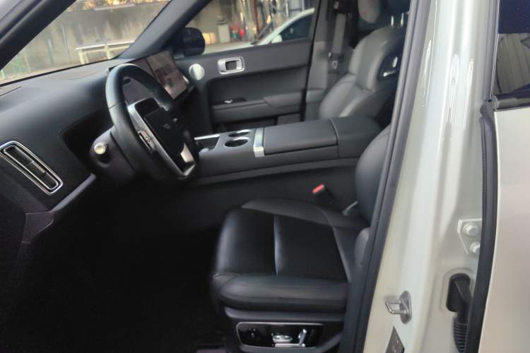 Used Li Auto L7 2023 Air model
