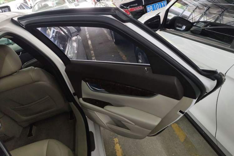 Used Cadillac XTS 2015 28T Comfort Model
