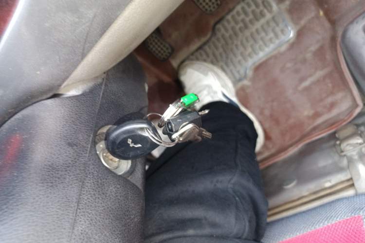 Used Wuling Rongguang 2011 1.2L Comfort Model Vehicle Key