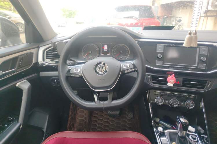 Used Volkswagen Tayron 2019 330TSI Two-Wheel Drive Luxury Model China VI Standard
