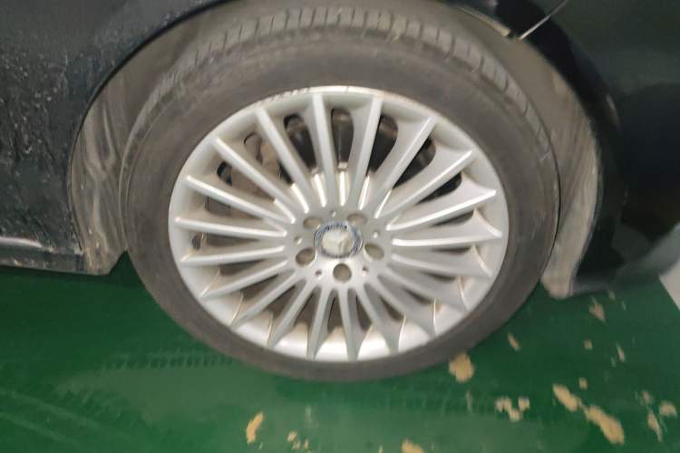 Used Mercedes-Benz E-Class 2015 Facelift E 200 L