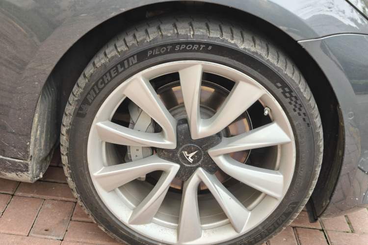 Used Tesla Model 3 2019 Standard Range Rear-Drive Upgraded Version
