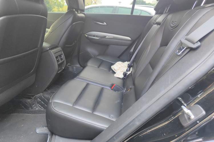 Used Cadillac XT4 2018 28T Two-Wheel-Drive Luxury Model