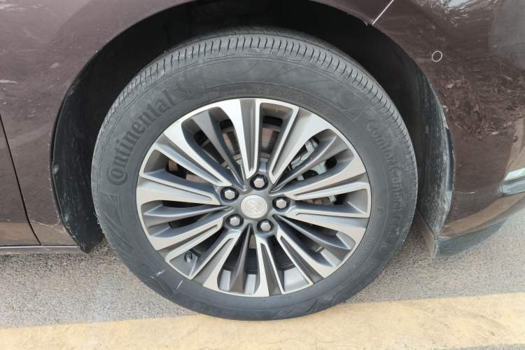 Used Buick GL8 2021 ES Landtrek 653T Smart Luxury Model Right Front Wheel Hub