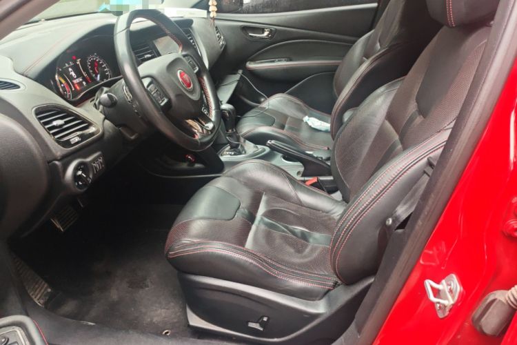 Used Fiat Viaggio 2015 1.4T Automatic Enjoyment Edition
