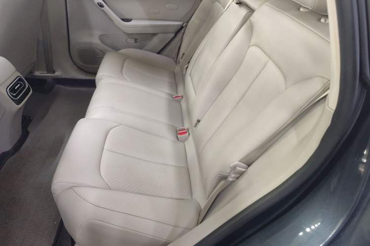 Used Leapmotor C11 2023 Range-Extended 180 Comfort Edition Left Rear Seat