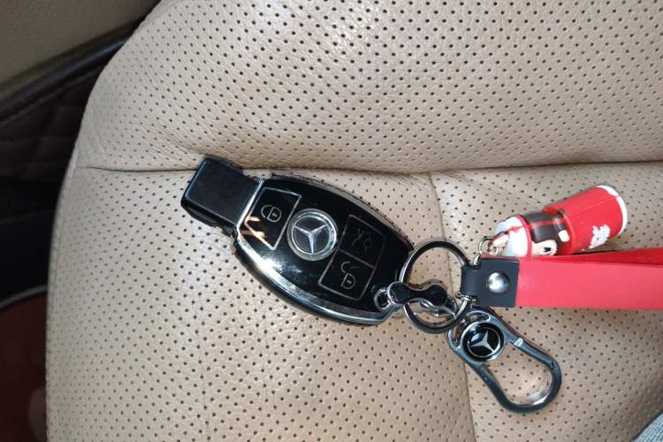 Used Mercedes-Benz S-Class 2010 S 350 L Luxury Model Vehicle Key