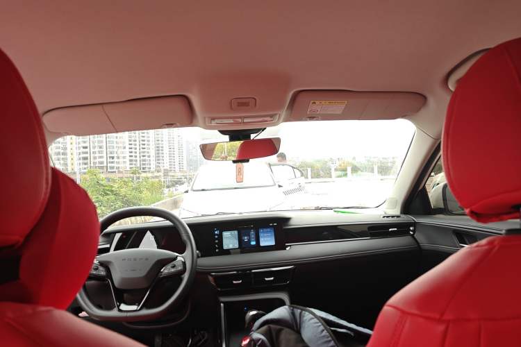 Used Roewe i5 2023 1.5L Manual Comfort Edition
