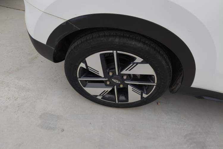 Used Chery New Energy Boundless Pro 2022 301km LingShou Edition Lithium Iron Phosphate
