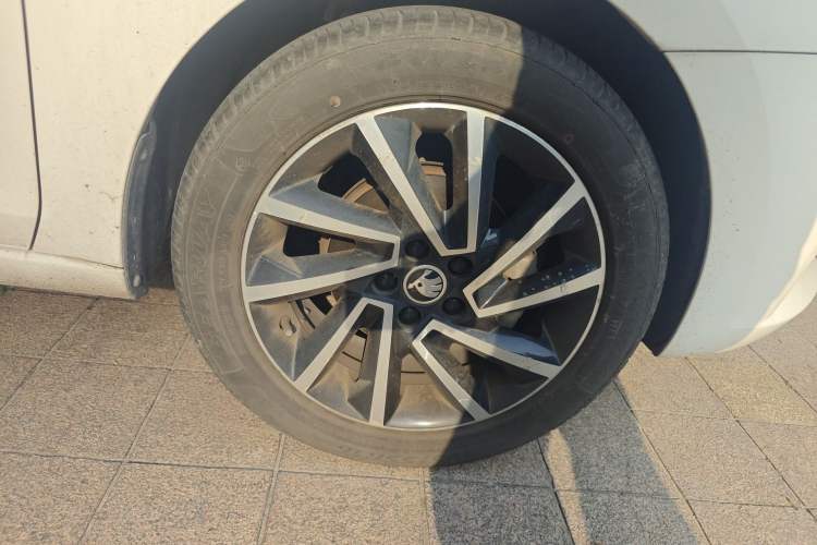 Used Skoda Rapid Spaceback 2020 1.5L Automatic Comfort Edition
