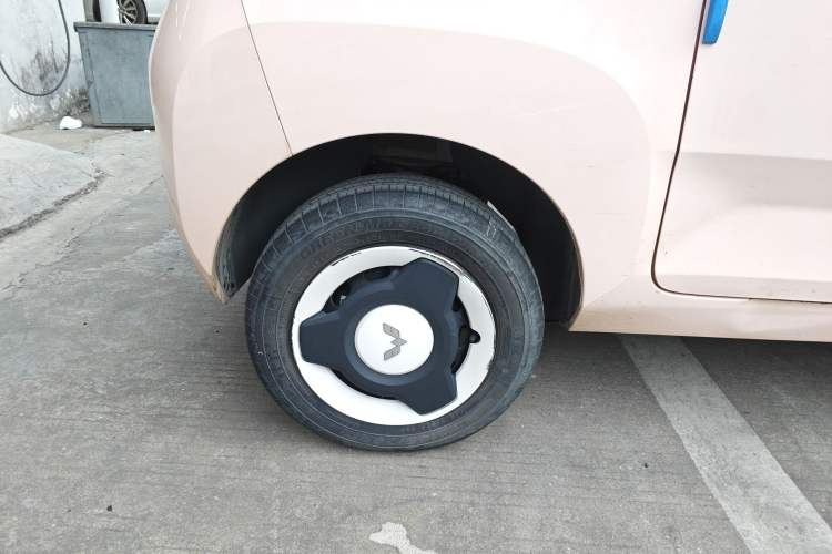 Used Wuling Hongguang MINIEV 2021 Macaron Fashion Model Lithium Iron Phosphate
