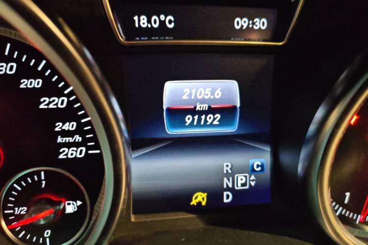 Used Mercedes-Benz GLE Coupe 2017 GLE 400 4MATIC Coupe SUV Odometer Close Up